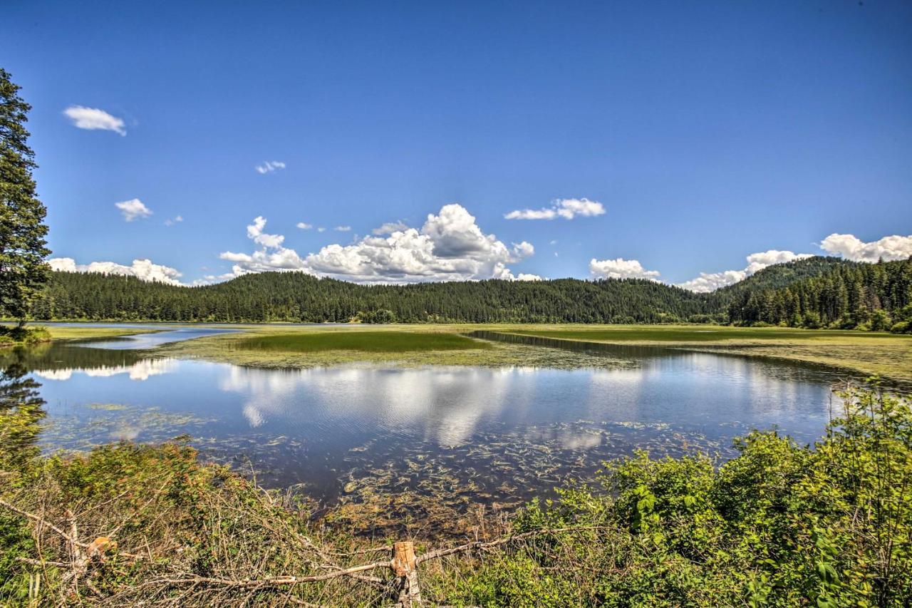 Private 2-Acre Retreat With Mtn Views, Walk To River Saint Maries Екстериор снимка